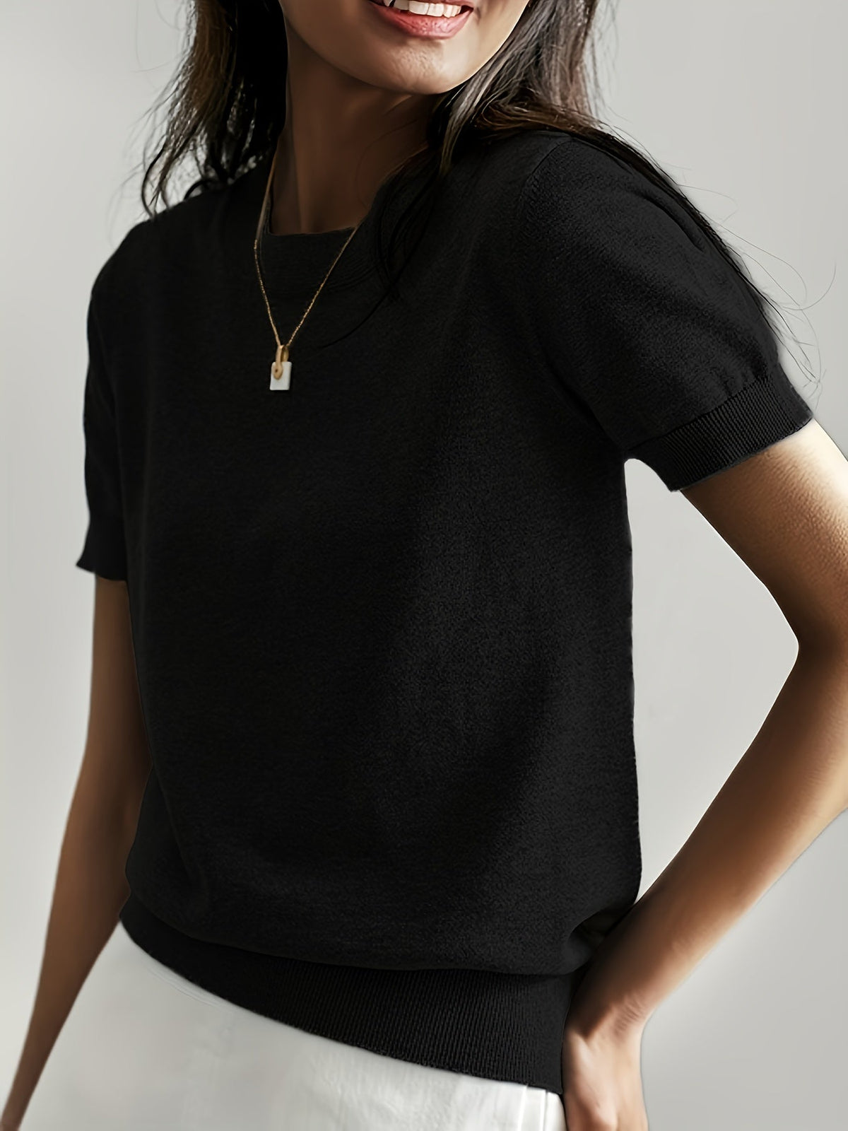 Leah | Women's Relaxed Casual Short Sleeve Top