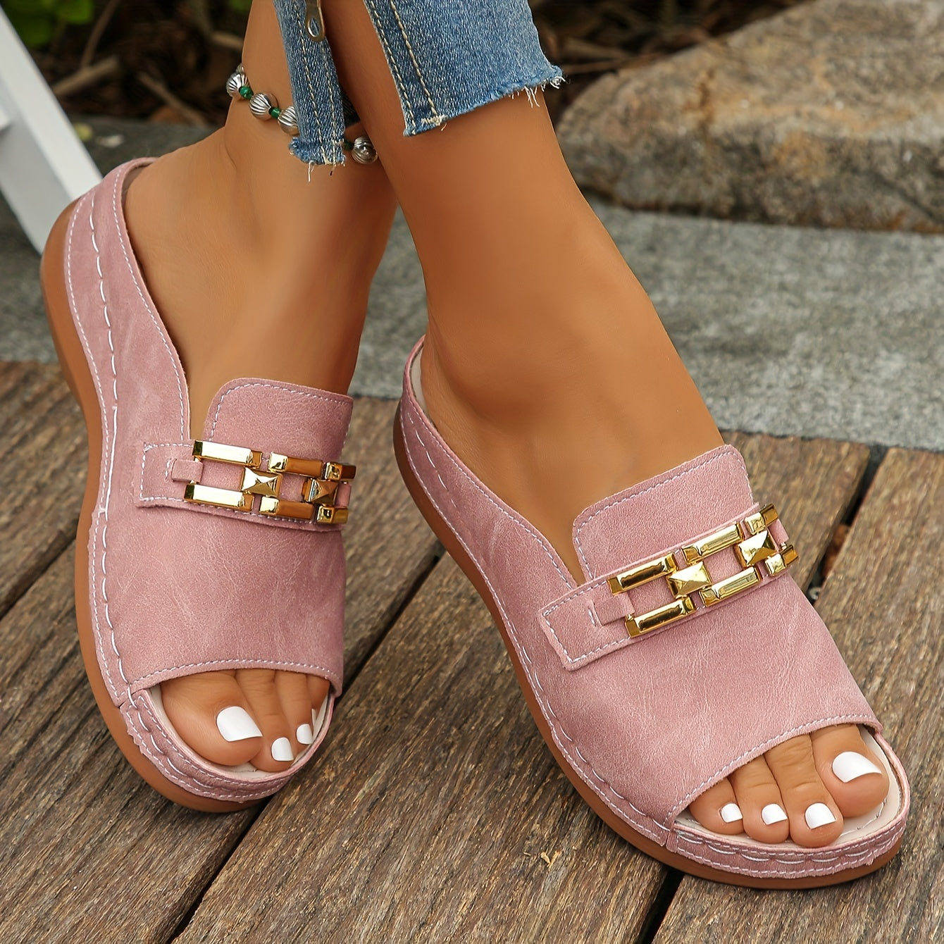 Women's Cushioned Open-Toe Romy Gold-Link Slide Sandals