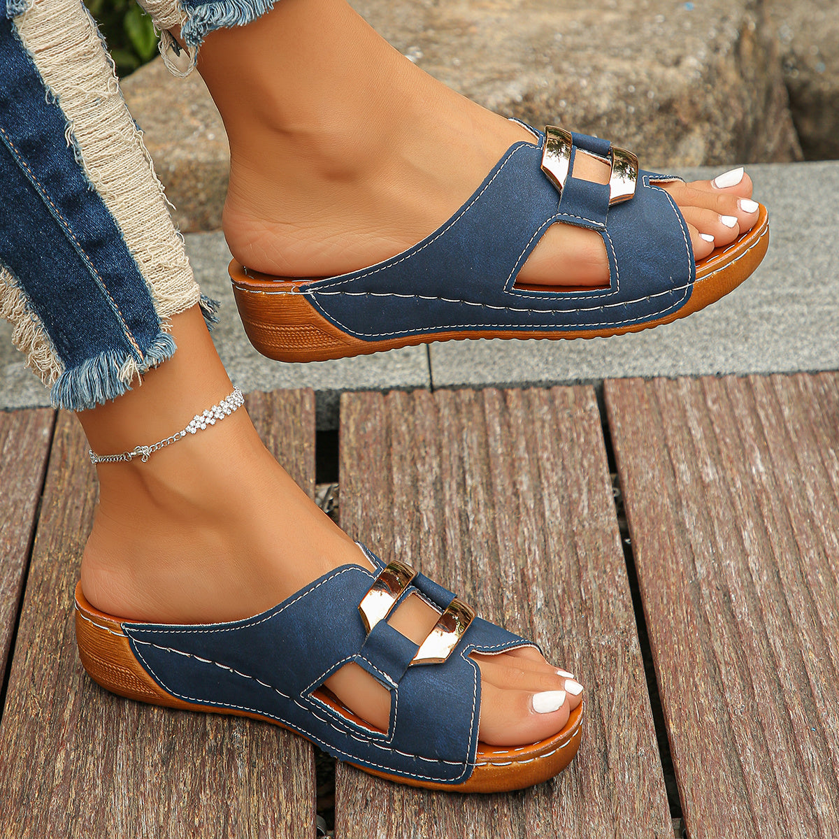 Women's Capri Buckle Slide Sandals