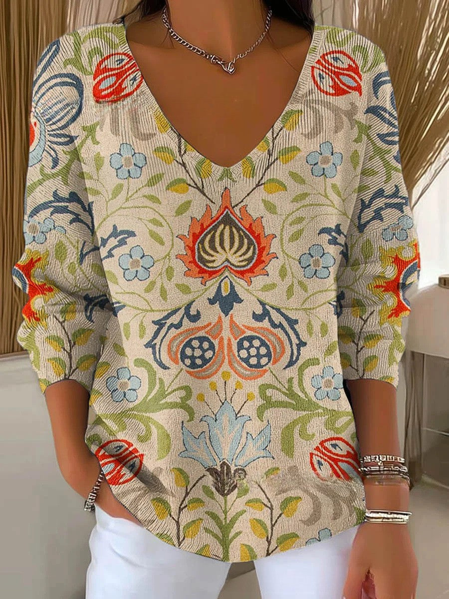 Beatrice | Women's V-Neck Pullover