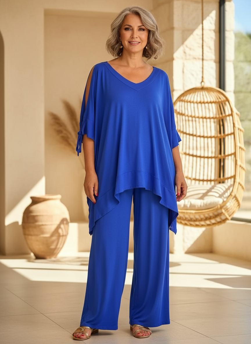 Zelora | Women's Relaxed Style Set with Side Slits and Cut-Out