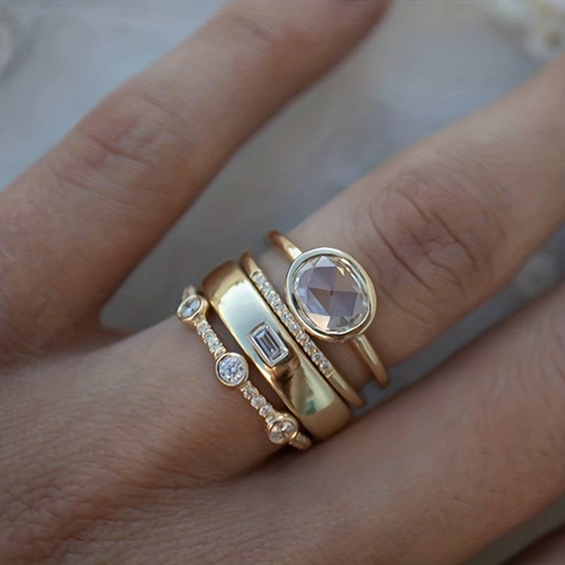 Raquel | Vintage Gold Ring Set with Zirconia
