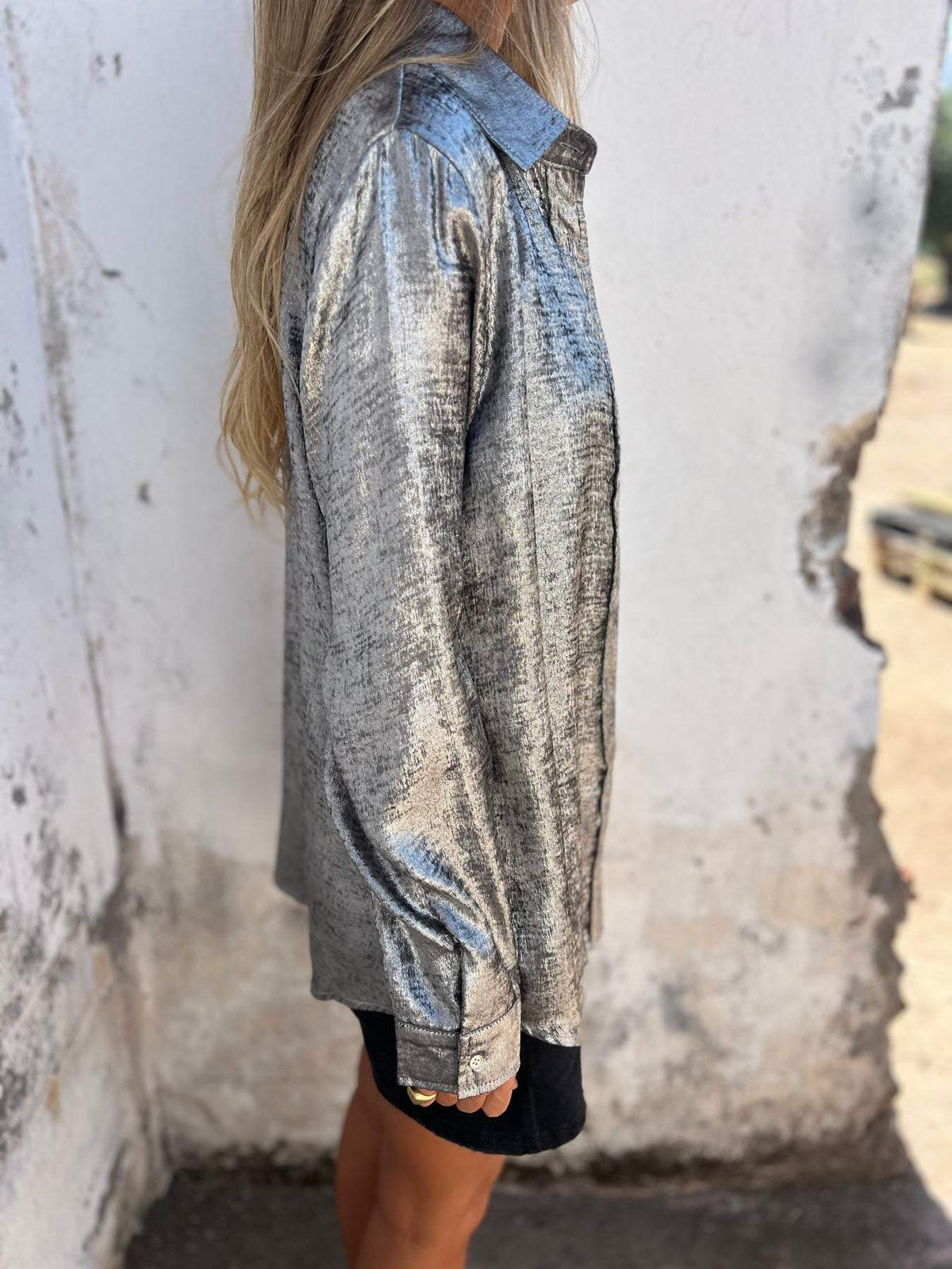 Zella | Women's Longline Relaxed Chic Shimmer Shirt