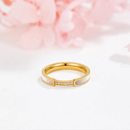 Bibiana | Pearl and Crystal Ring