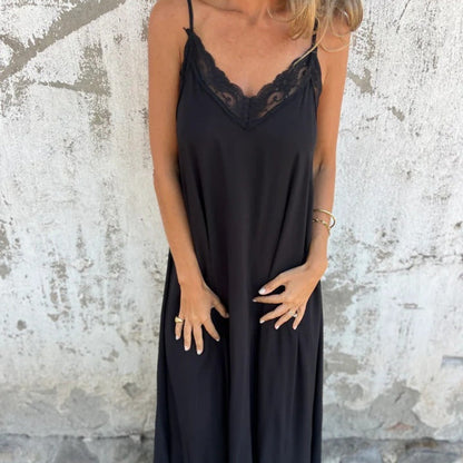 Ria | Women's Elegant V-Neck Maxi Dress