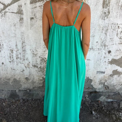 Ria | Women's Elegant V-Neck Maxi Dress
