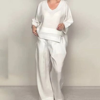 Noa | Women's Sleek Minimalist Two-Piece Ensemble with Pockets