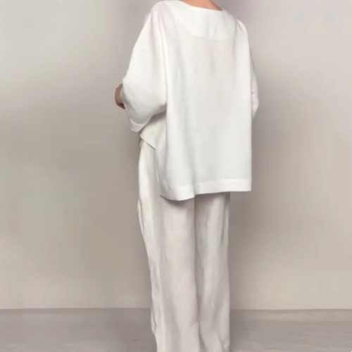 Noa | Women's Sleek Minimalist Two-Piece Ensemble with Pockets