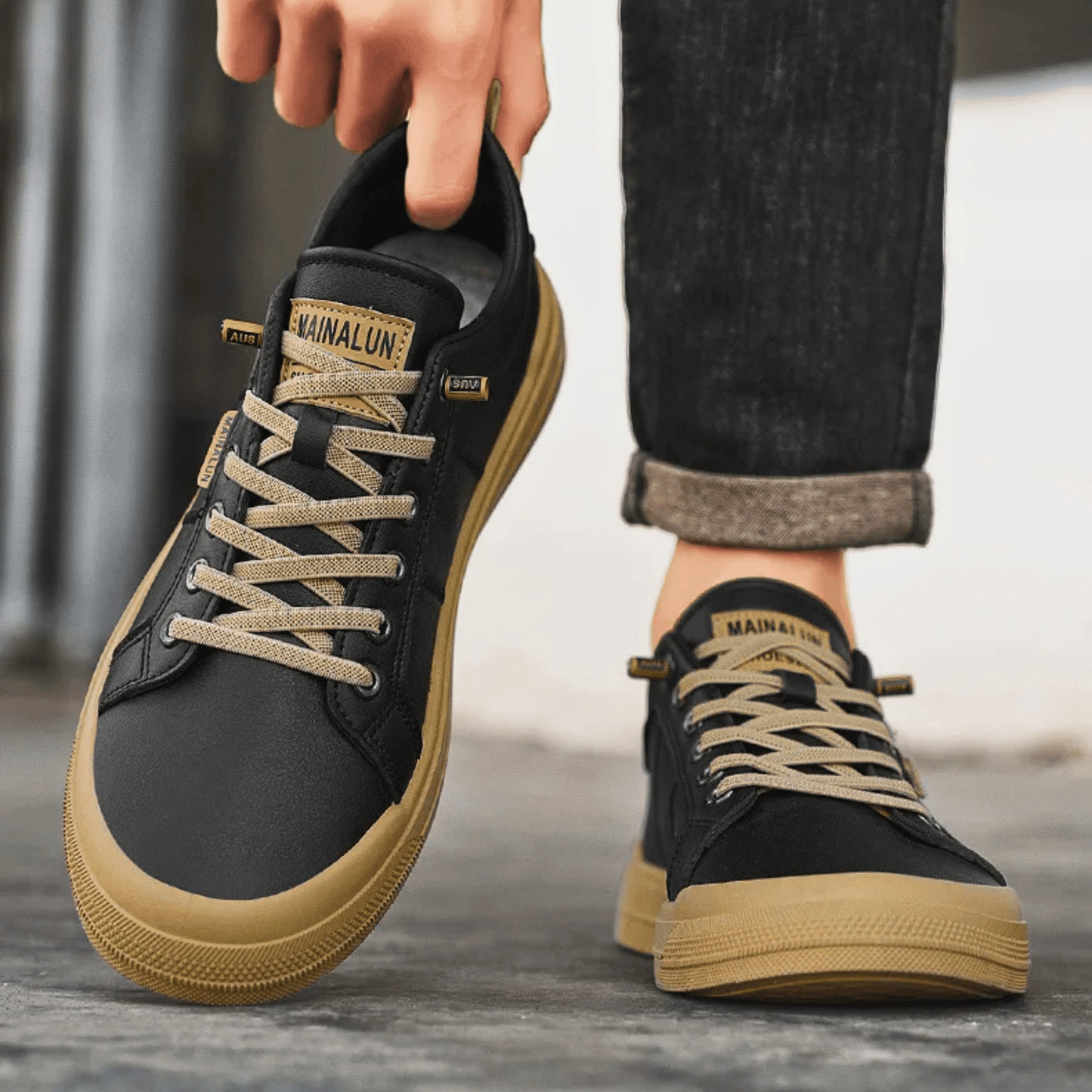 Cushioned Lace-Up Harrington Athletic Trainers