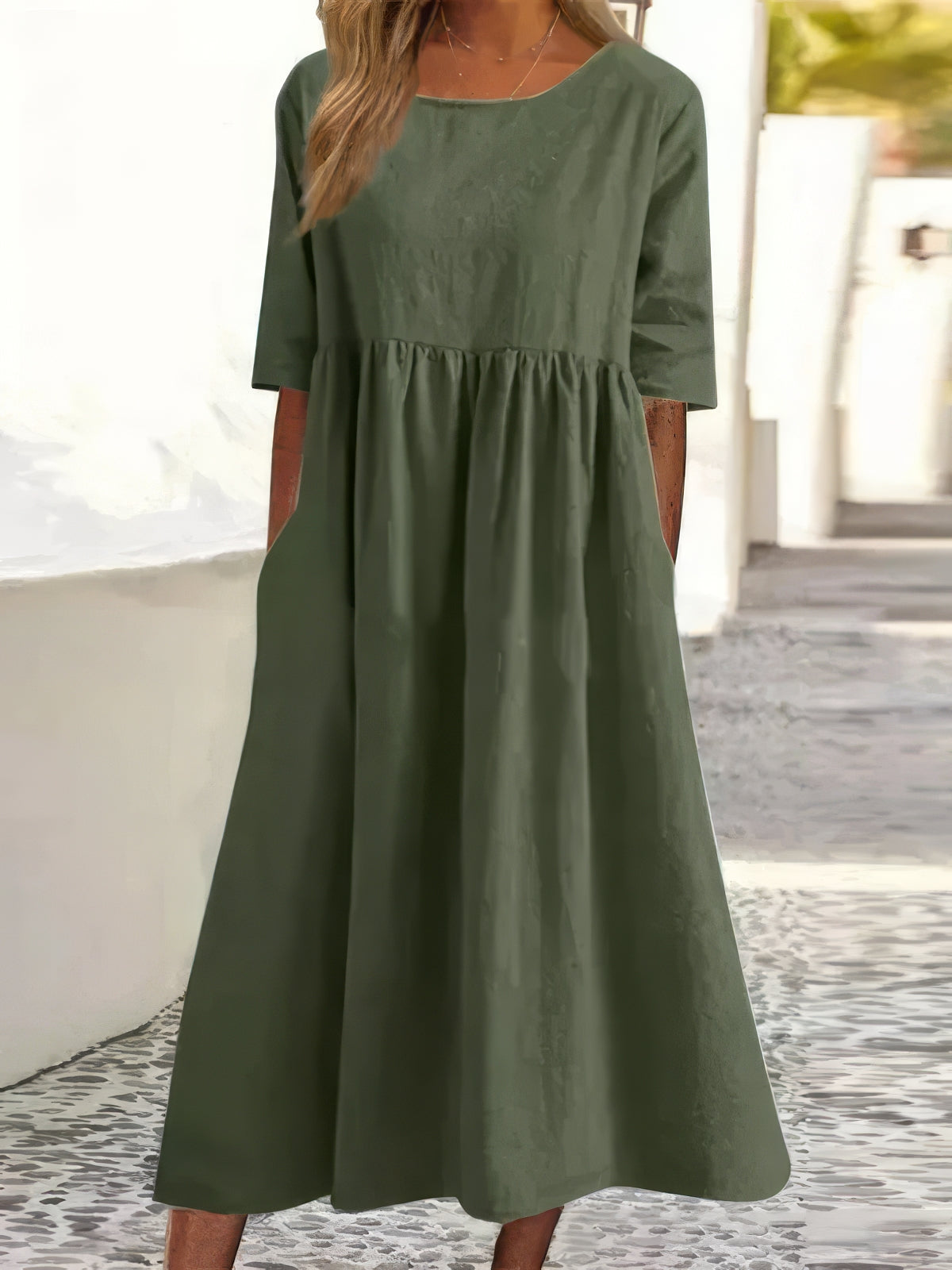 Maikee | Women's Dress with Round Neckline and Pockets